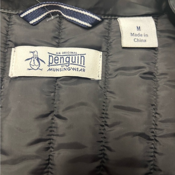 Penguin Vertical Channel Puffer Vest Black New Full Zip Lightweight Size Medium - Picture 6 of 8